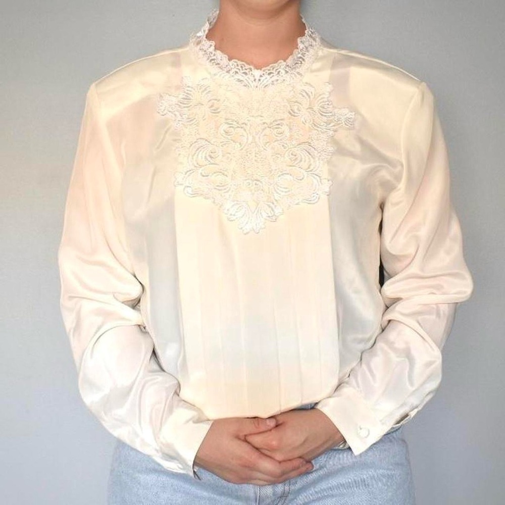 Essentials by Worthington Vintage Lace Shiny Cream Long Sleeved Blouse
